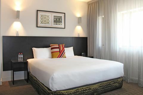 Deluxe Spa Room