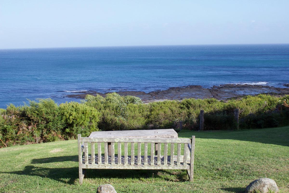 Unsurpassed ocean views from Stone Cottage