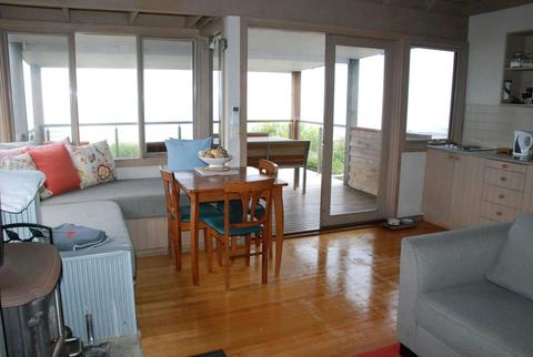 Reef Cottage with view