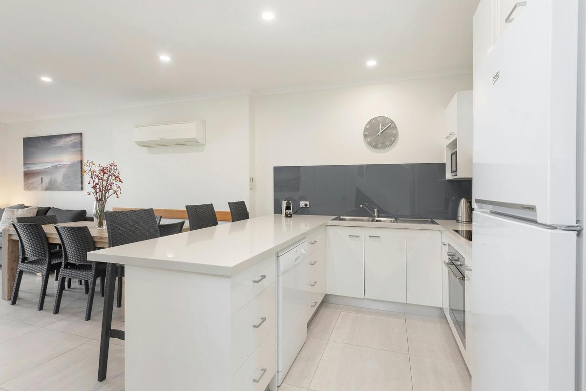 Captains Cove Waterfront Apartments Paynesville