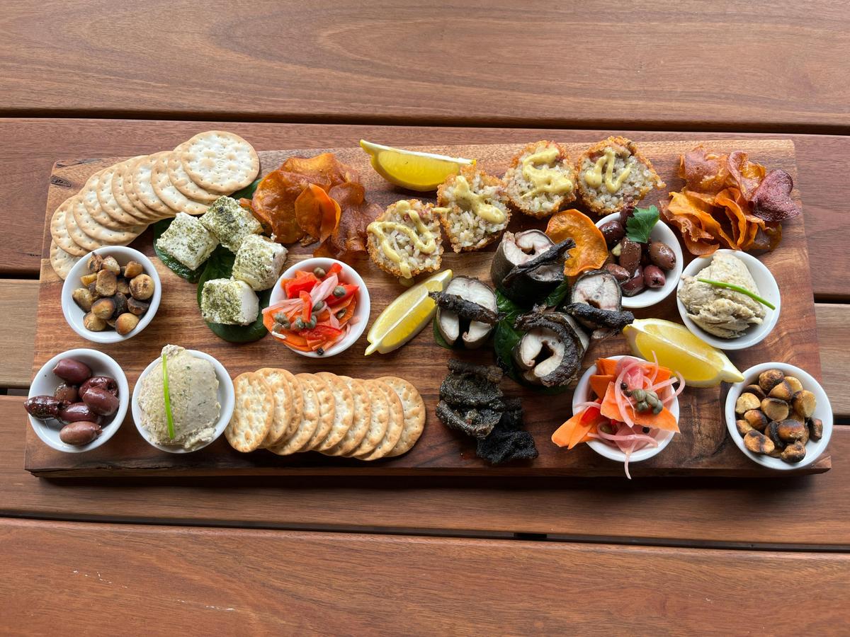 Large Grazing Board