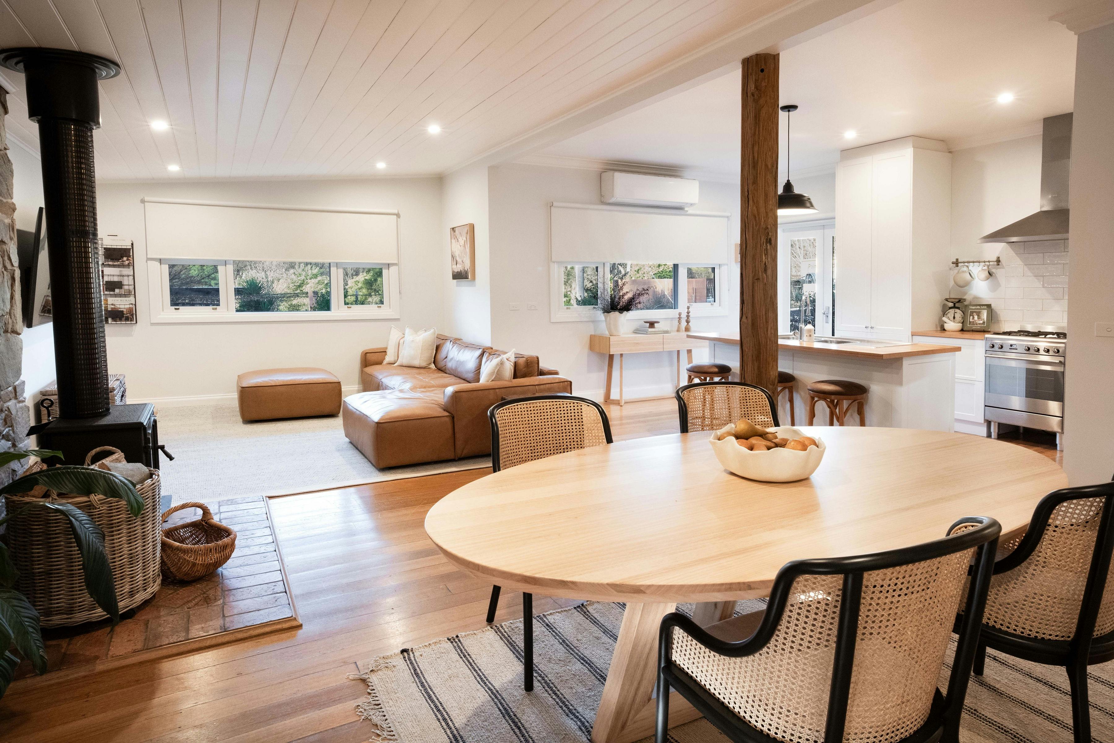 Corner Cottage Bright