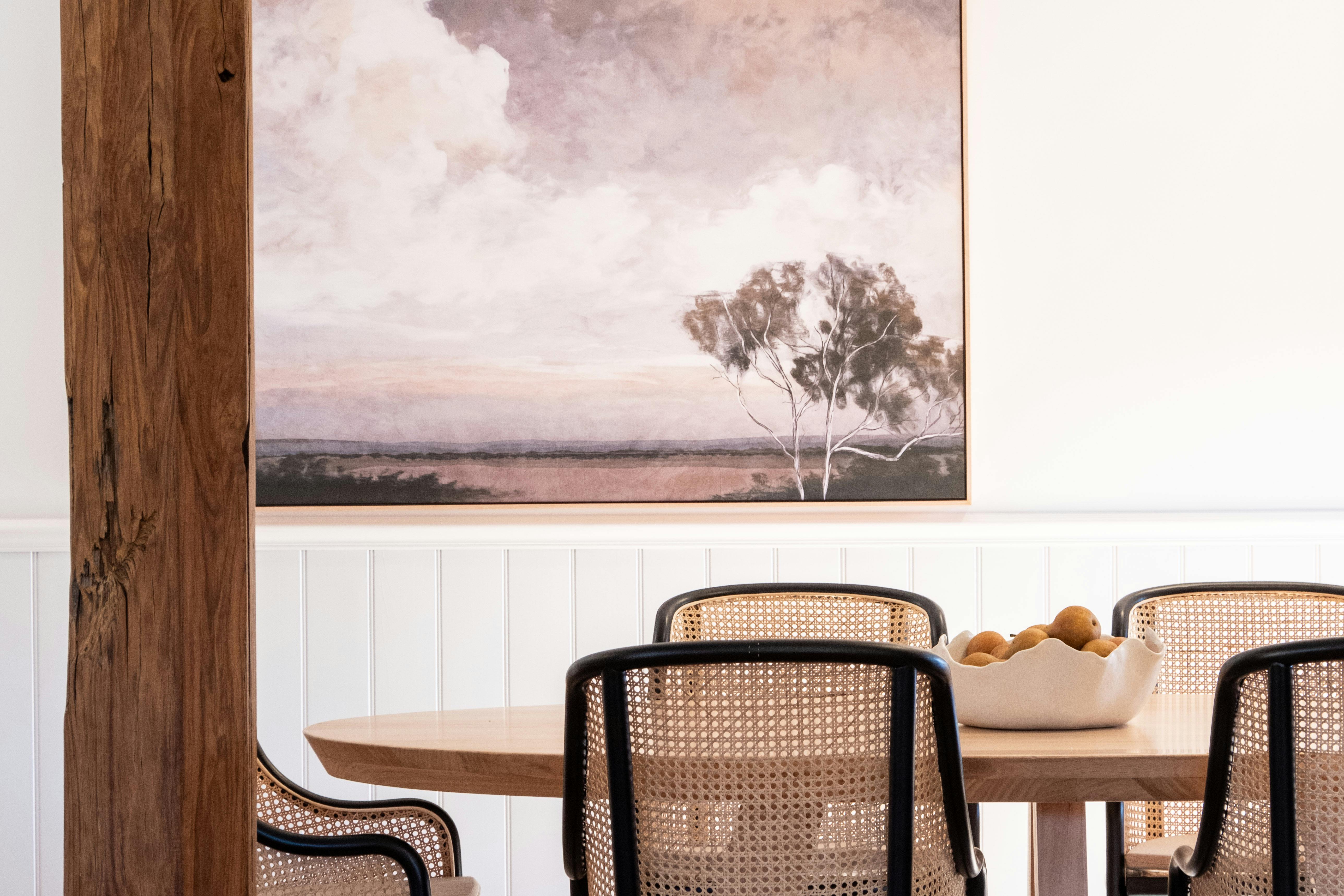Corner Cottage Bright dining area