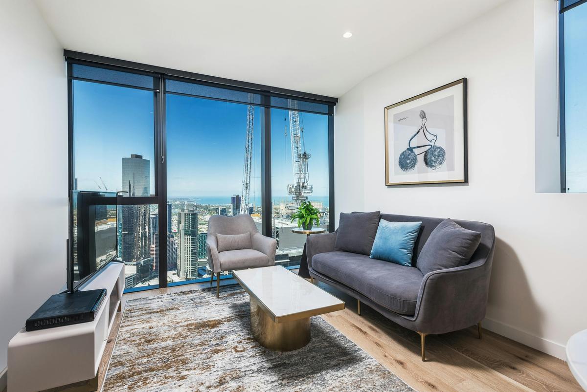 2 Bedroom 2 Bathroom Apartment - Living Area