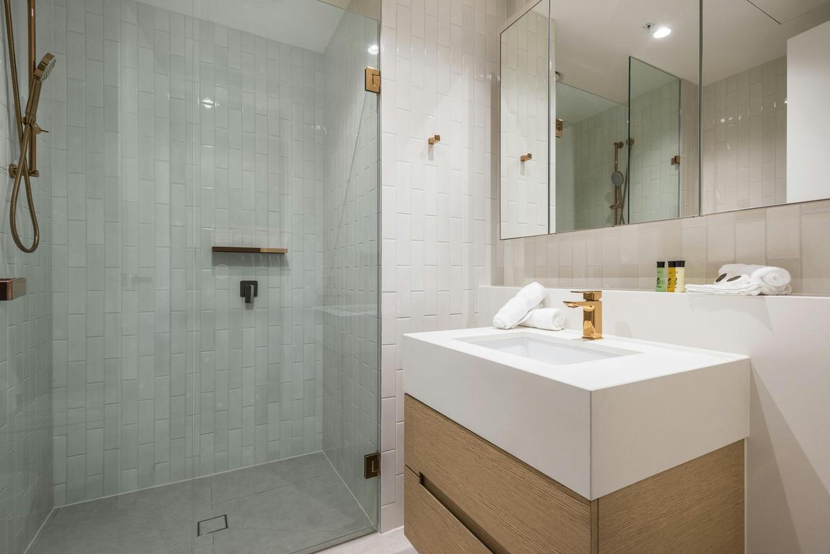 1 Bedroom Apartment - Bathroom