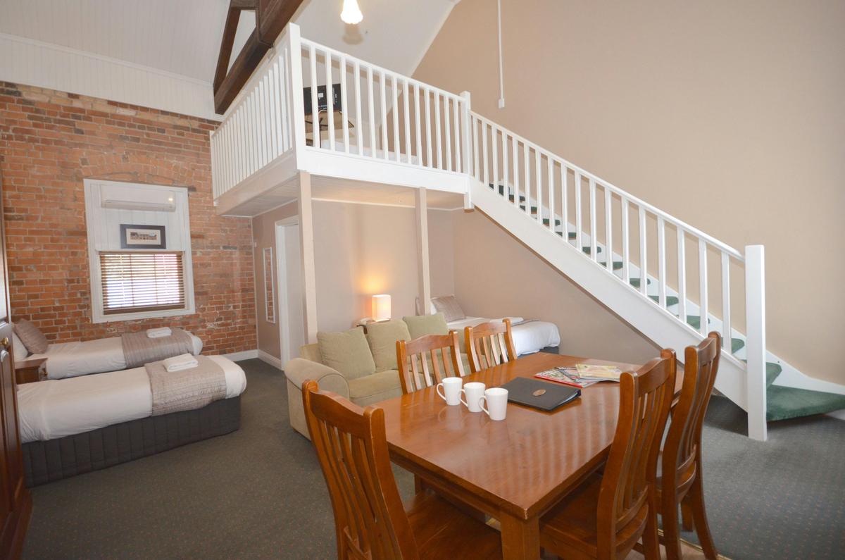 Deluxe Heritage Mezzanine Family Room