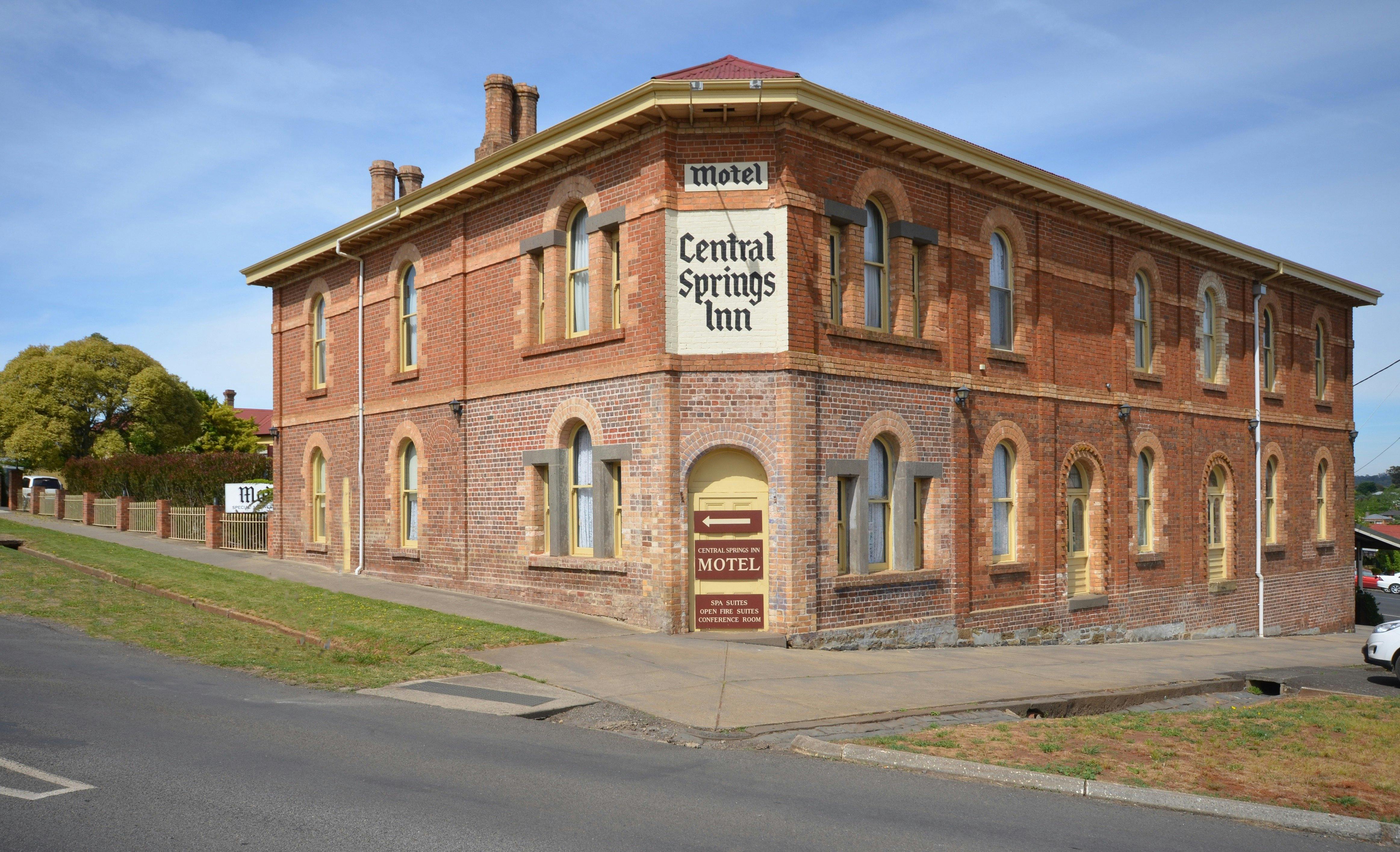 Central Springs Inn - Streetview