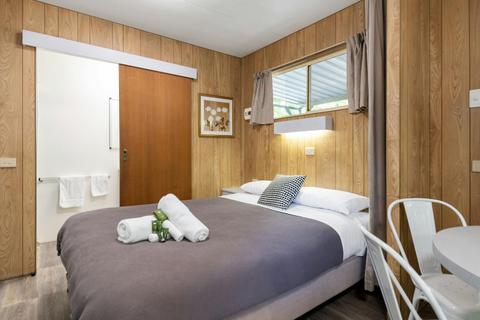 Ensuite Cabin Main Bed