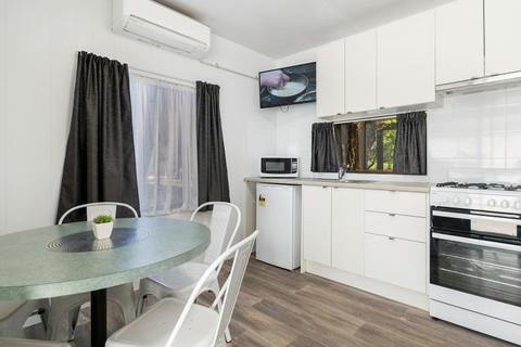 Ensuite Cabin 5 Kitchen