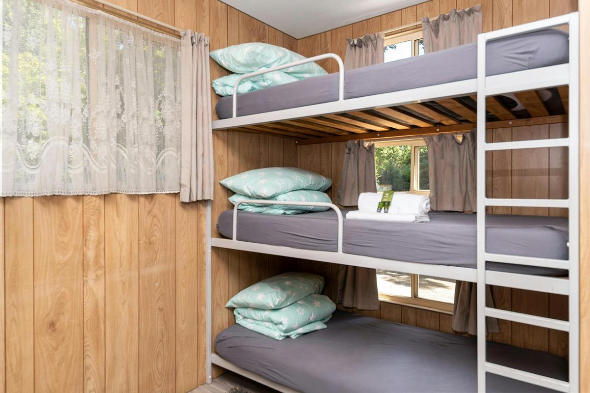 Ensuite Cabin 5 Bunks