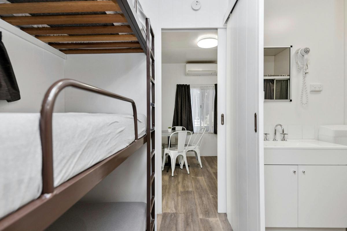 Ensuite Cabin 5 Berth