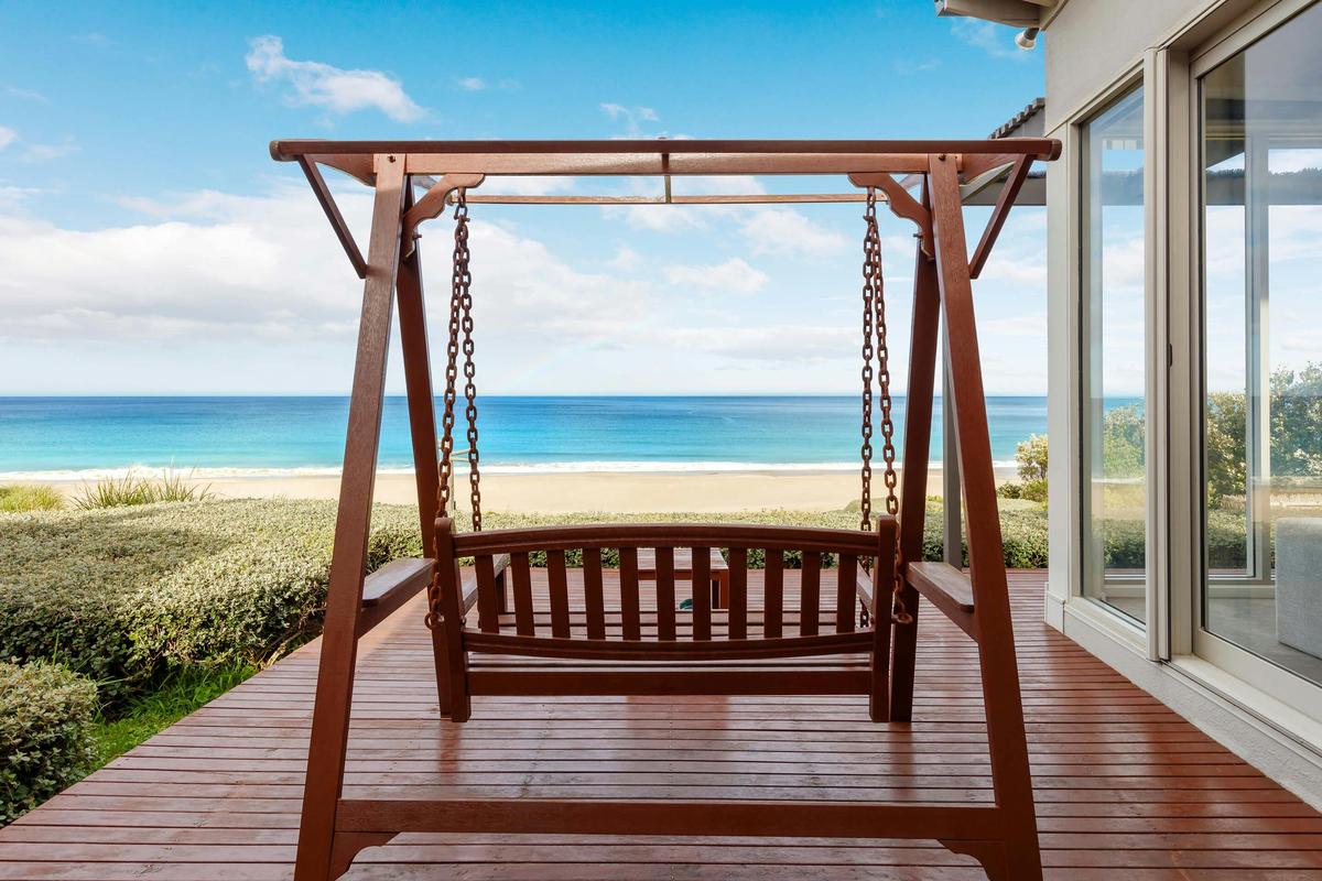 Beachfront Villa swing deck beach views