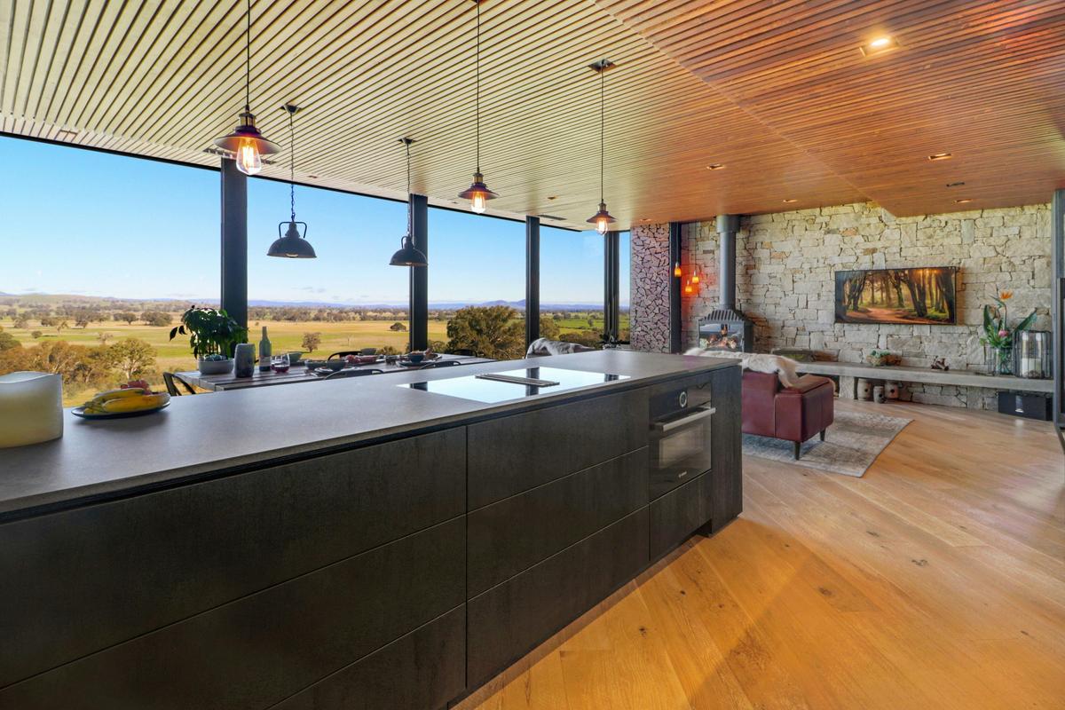 Kitchen with a view @ BullerRoo