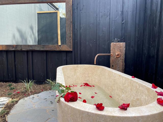 Masamune Outdoor Bath
