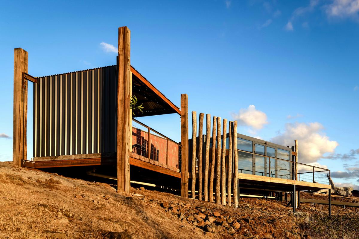 Jumanji African Villa