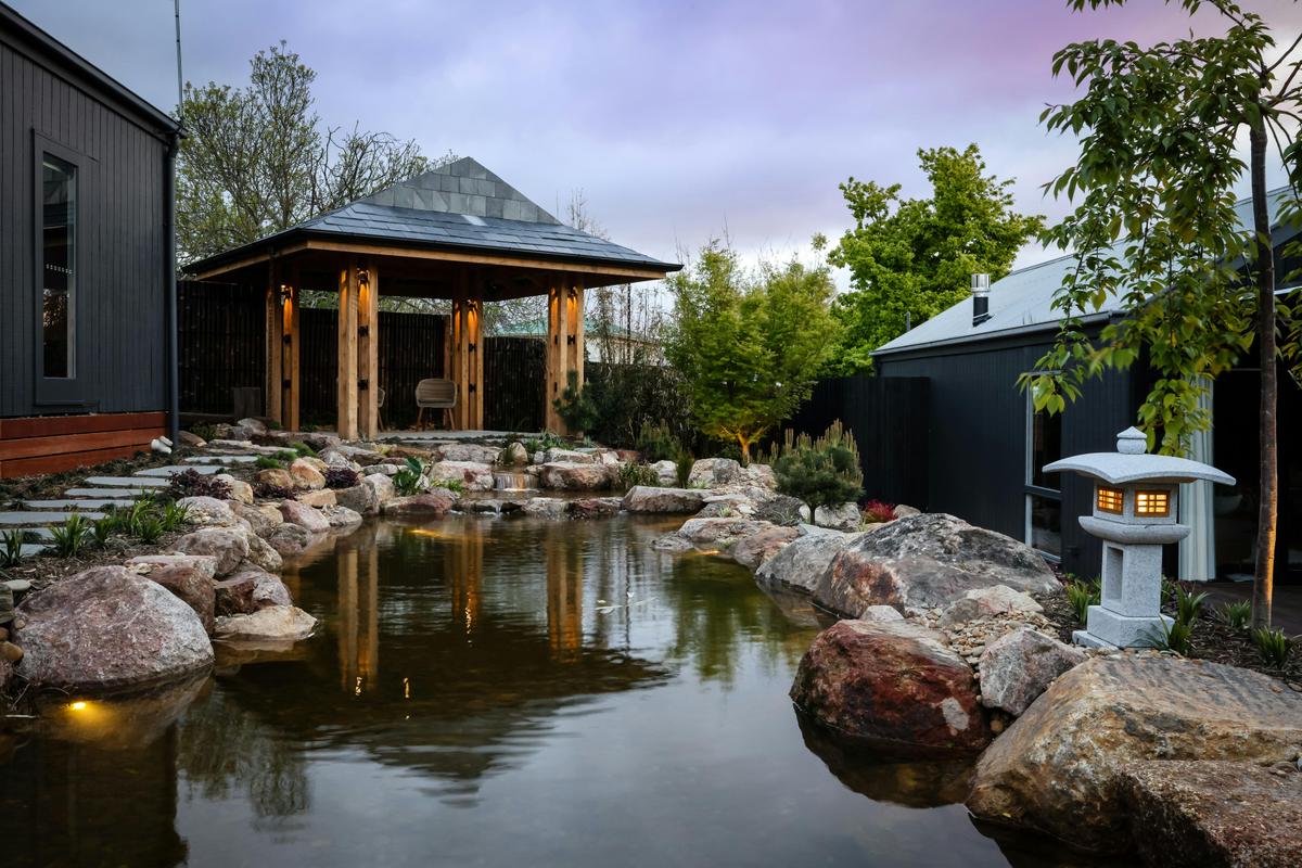 Samurai pond and pavilion