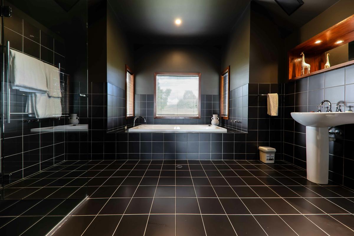 Sahara African Villas