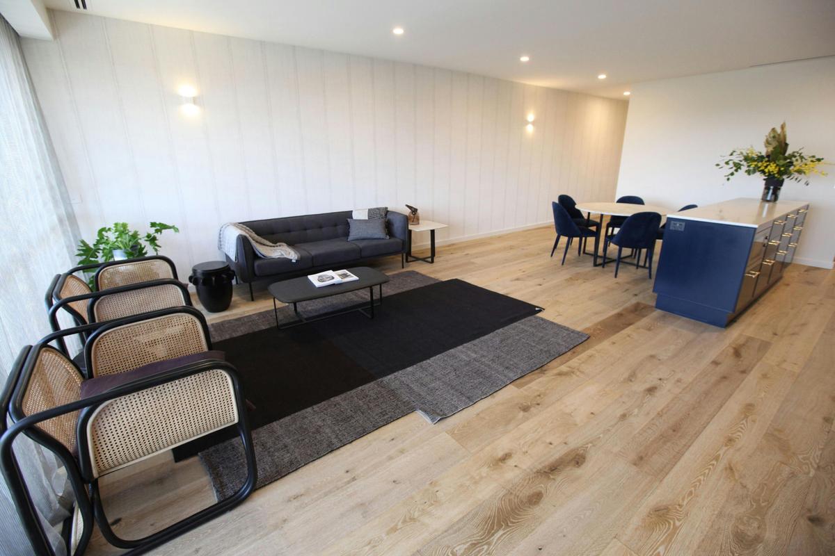 Luxury balcony apartment