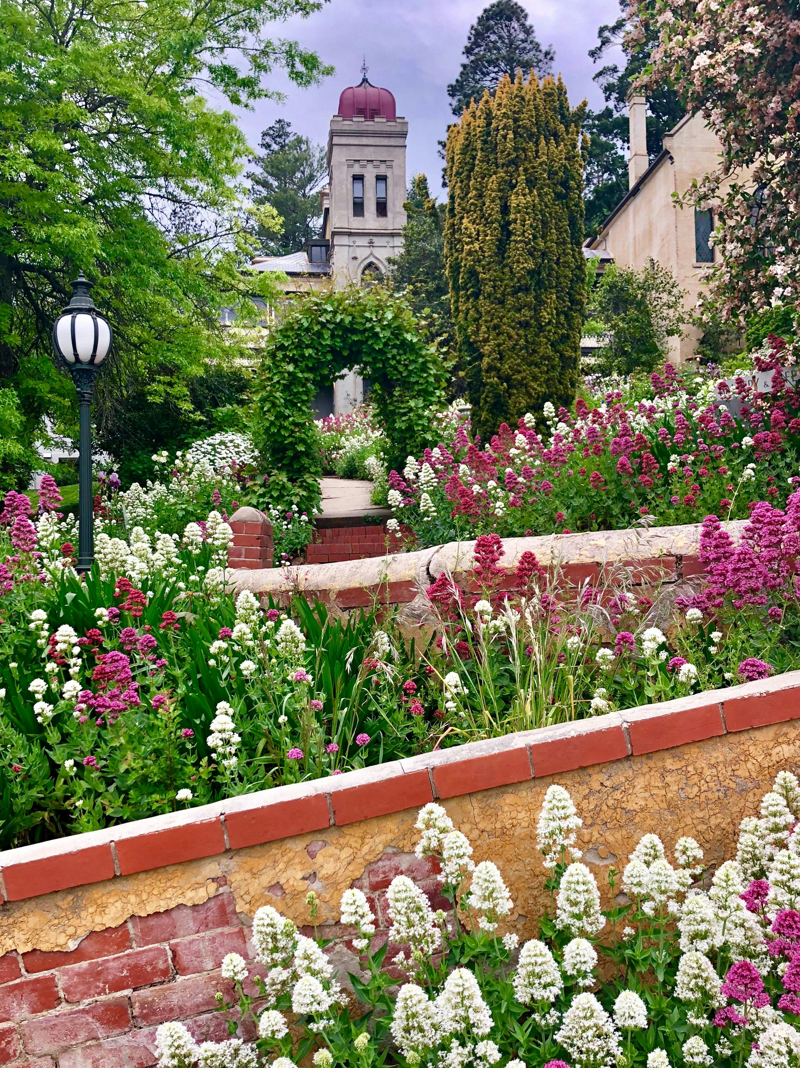 photo of gallery & gardens