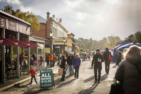 Clunes