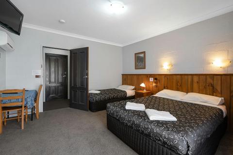 Corryong Country Inn