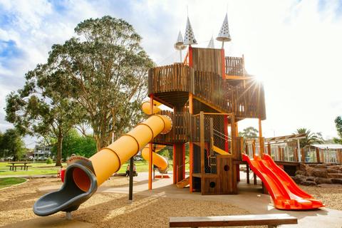 Community Bank® Adventure Playground Hadfield Park