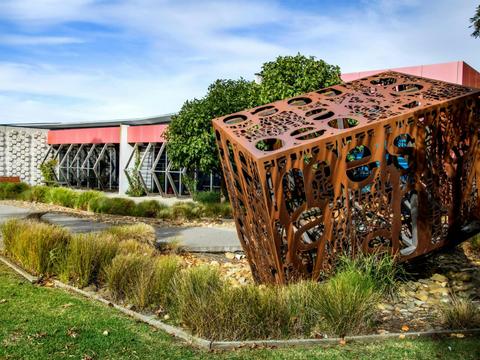 Caroline Springs Library and Learning Hub
