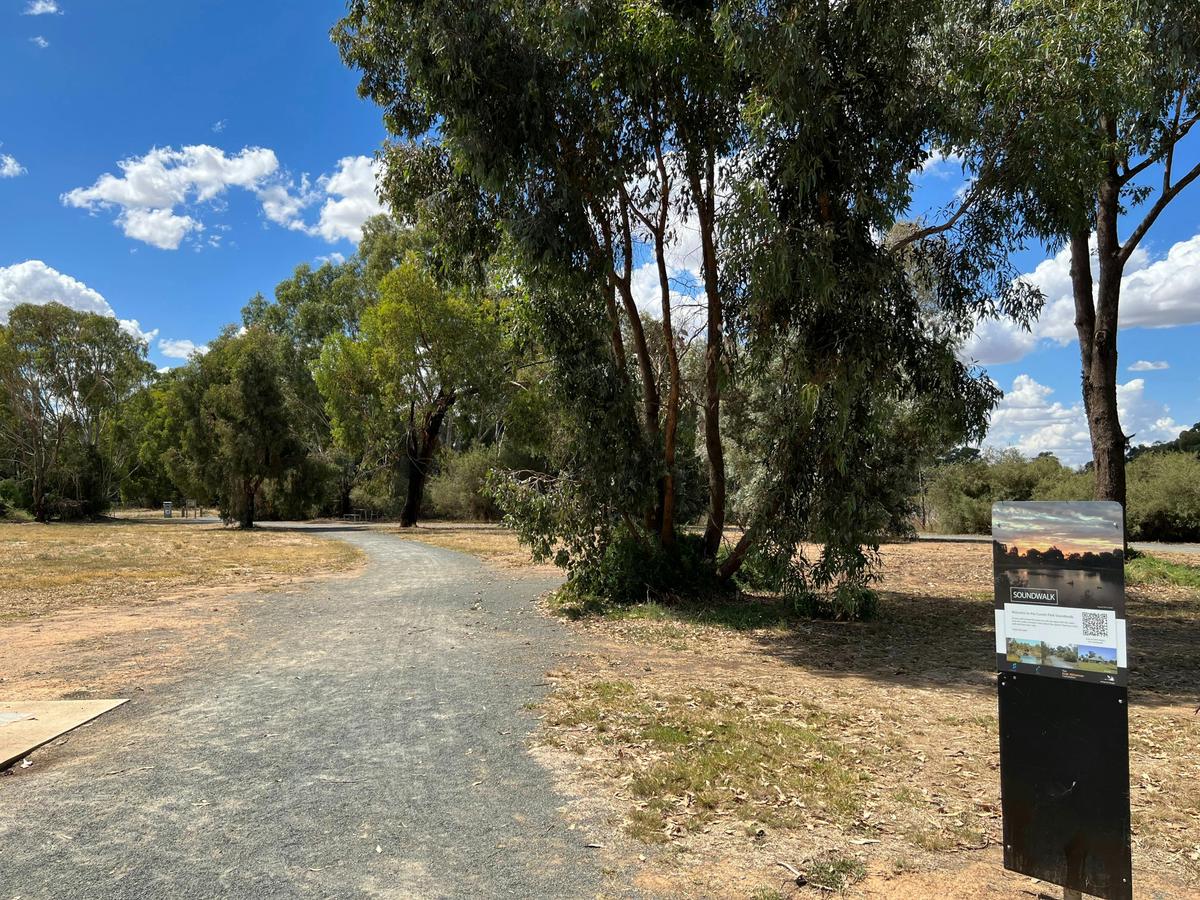 Cussen Park wetlands, woodlands and open space