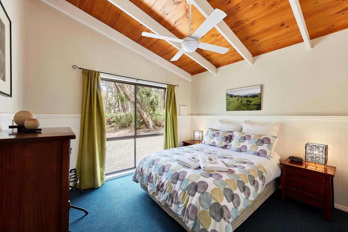 Ferny Reach master bedroom