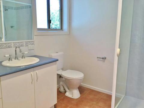 Cozy and Modern Home in the Cove