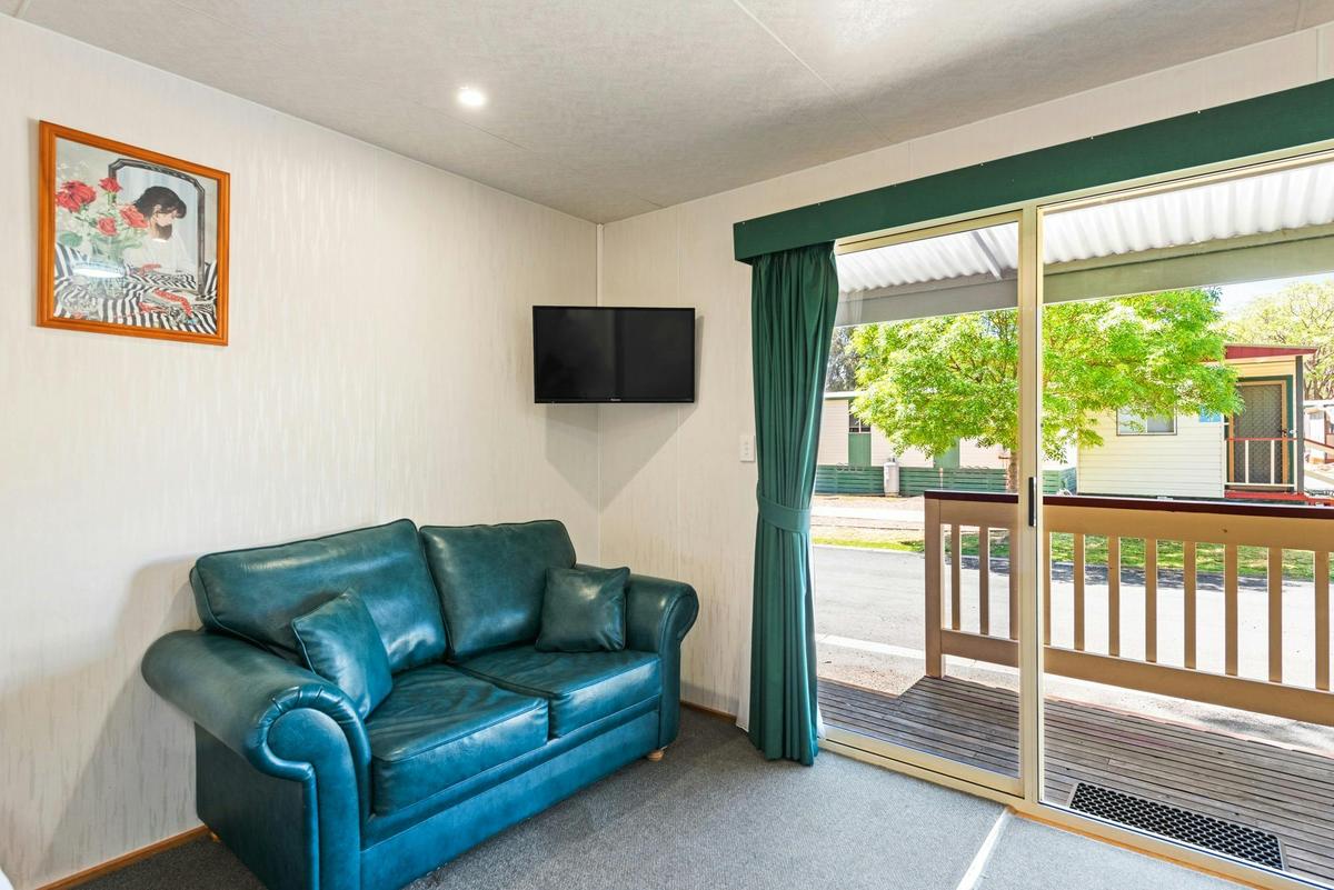 Standard Studio Cabin