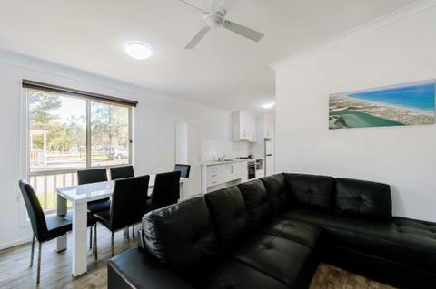 Deluxe 2 Bedroom Cabin - Sleeps 6