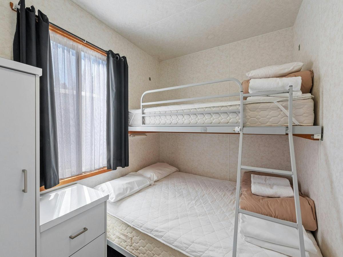 Deluxe Riverview Cabin