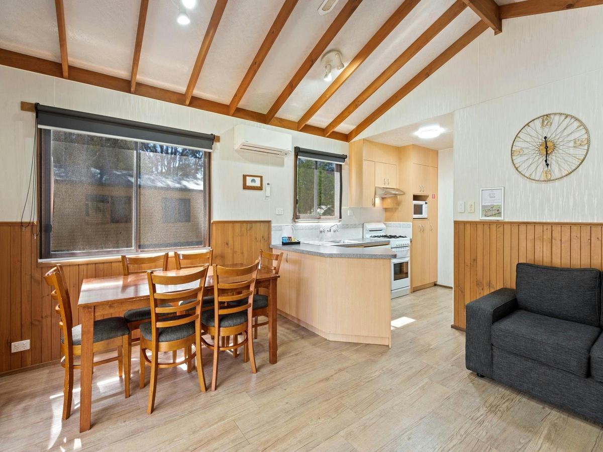 Deluxe Spa Cabin
