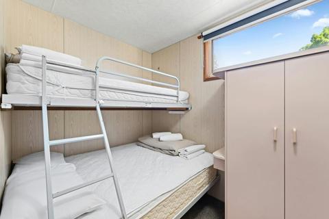 Superior 3 Bedroom Cabin