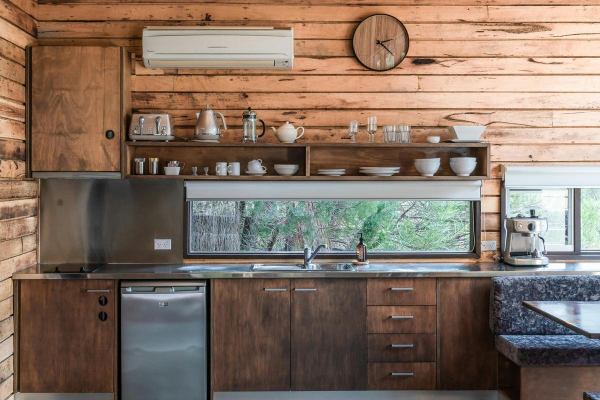 Picture of kitchenette