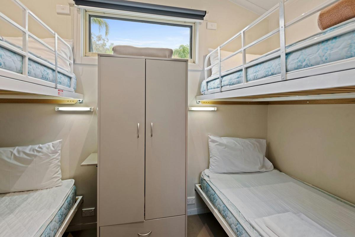 Superior 2 bedroom Lakeview Cabin