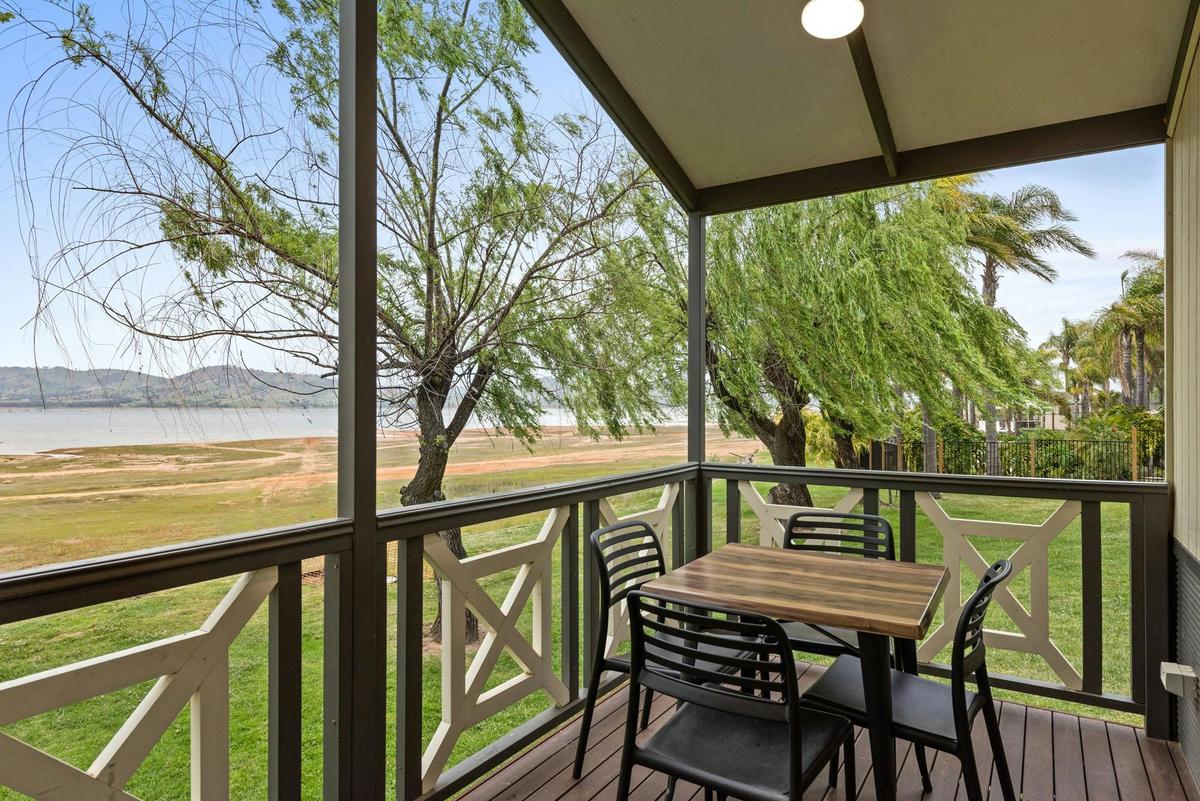 Superior 2 bedroom Lakeview Cabin