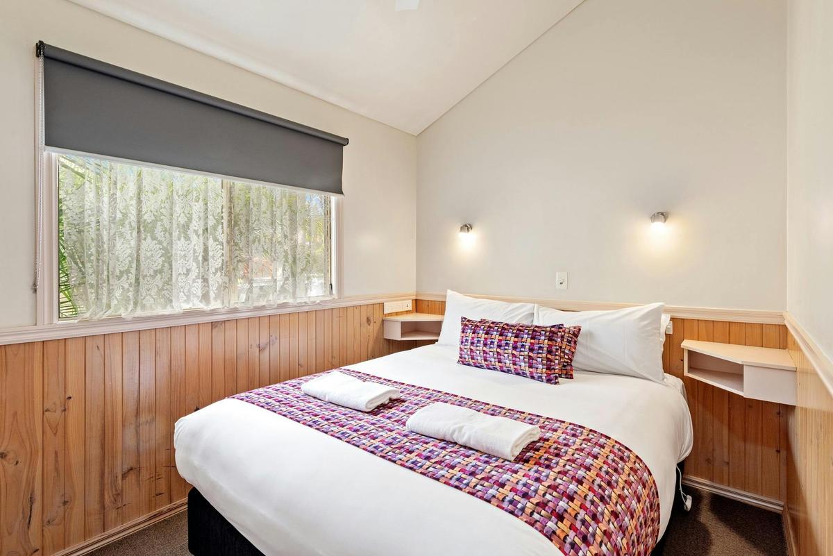 Superior 2 Bedroom Poolside Cabin