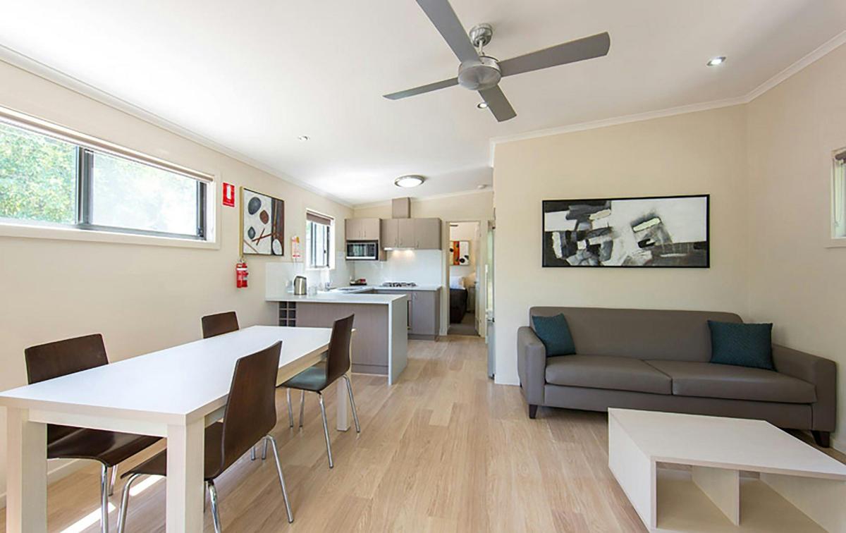 Deluxe Cabin - Sleeps 4