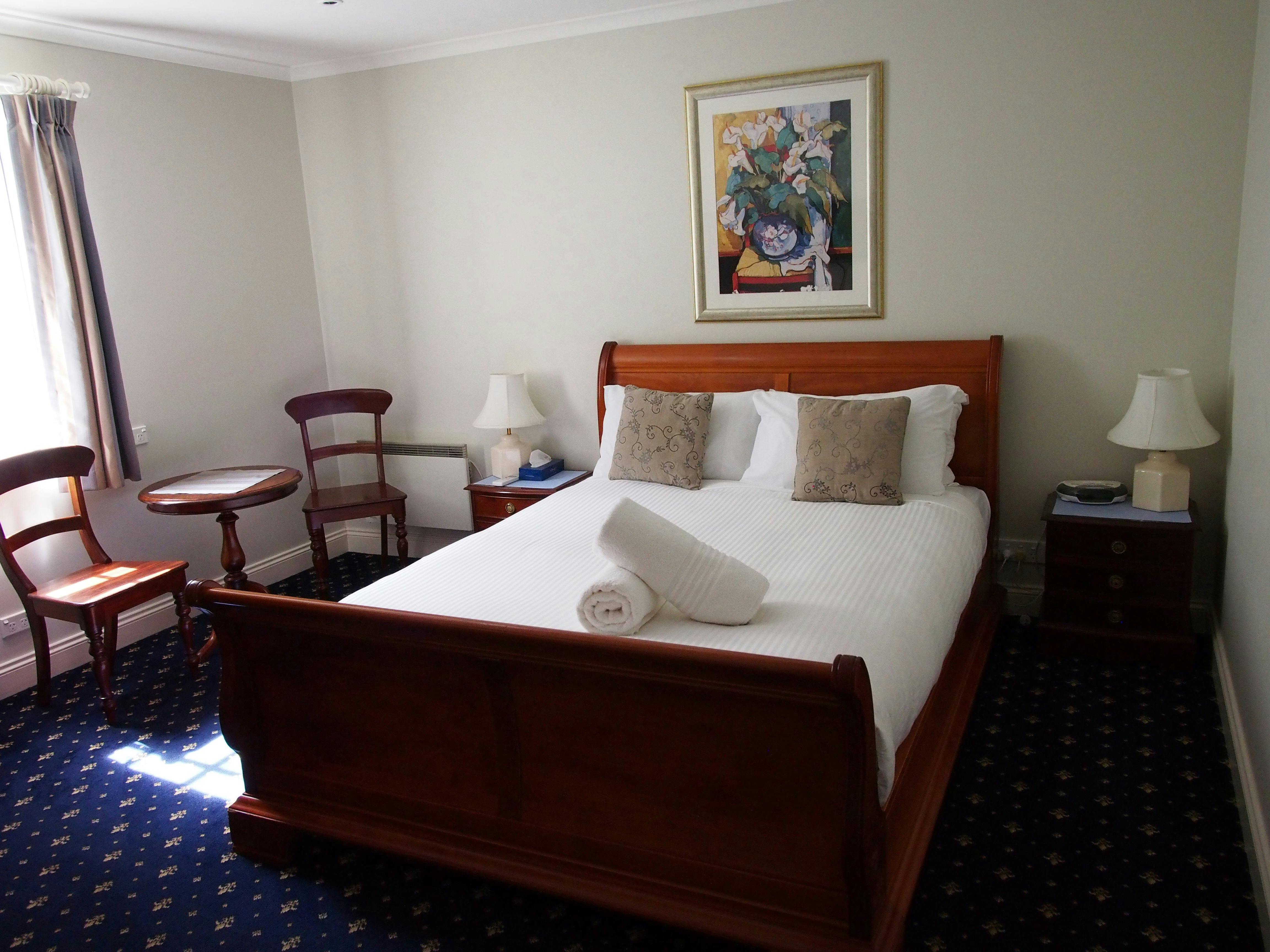 Douglas Riverside bedrooms all have sleigh beds