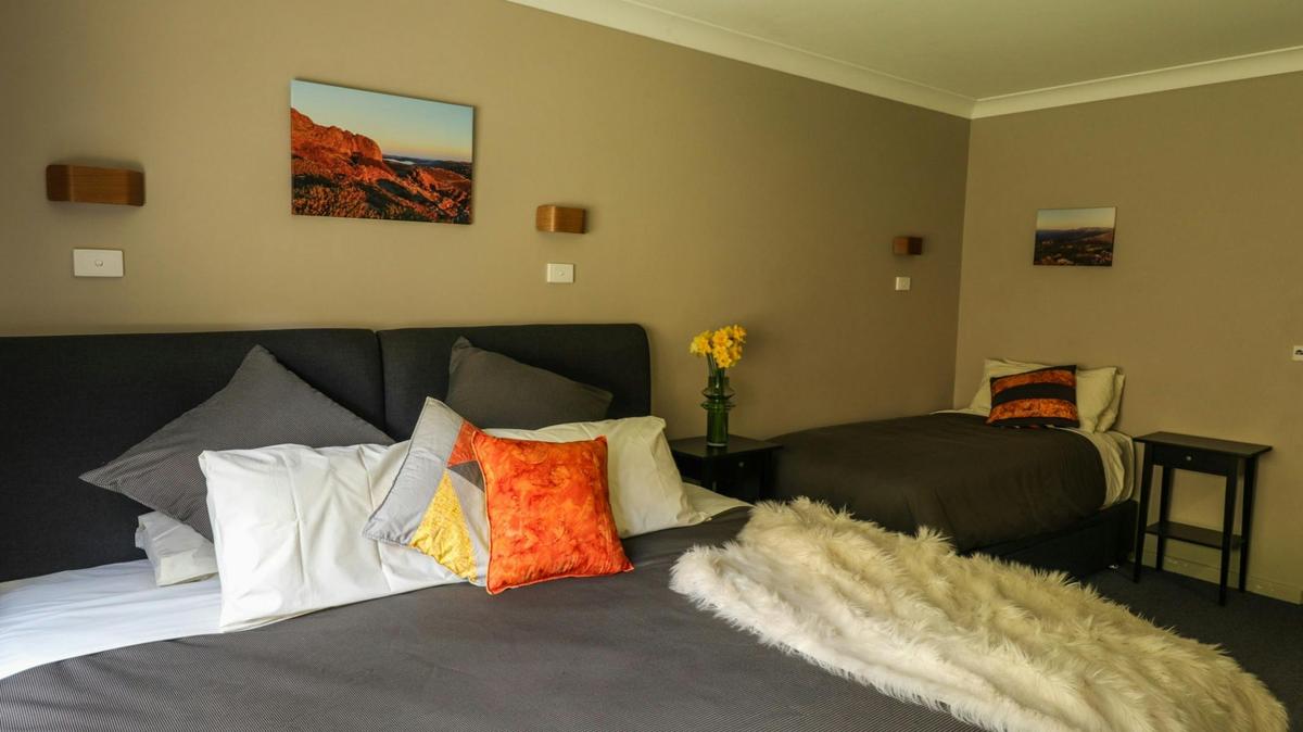 Standard Three Share Room