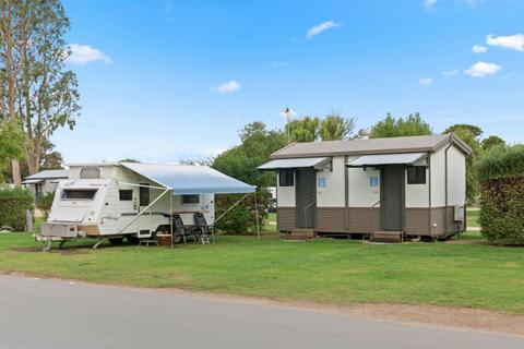 Powered Ensuite Site - River Gum Island