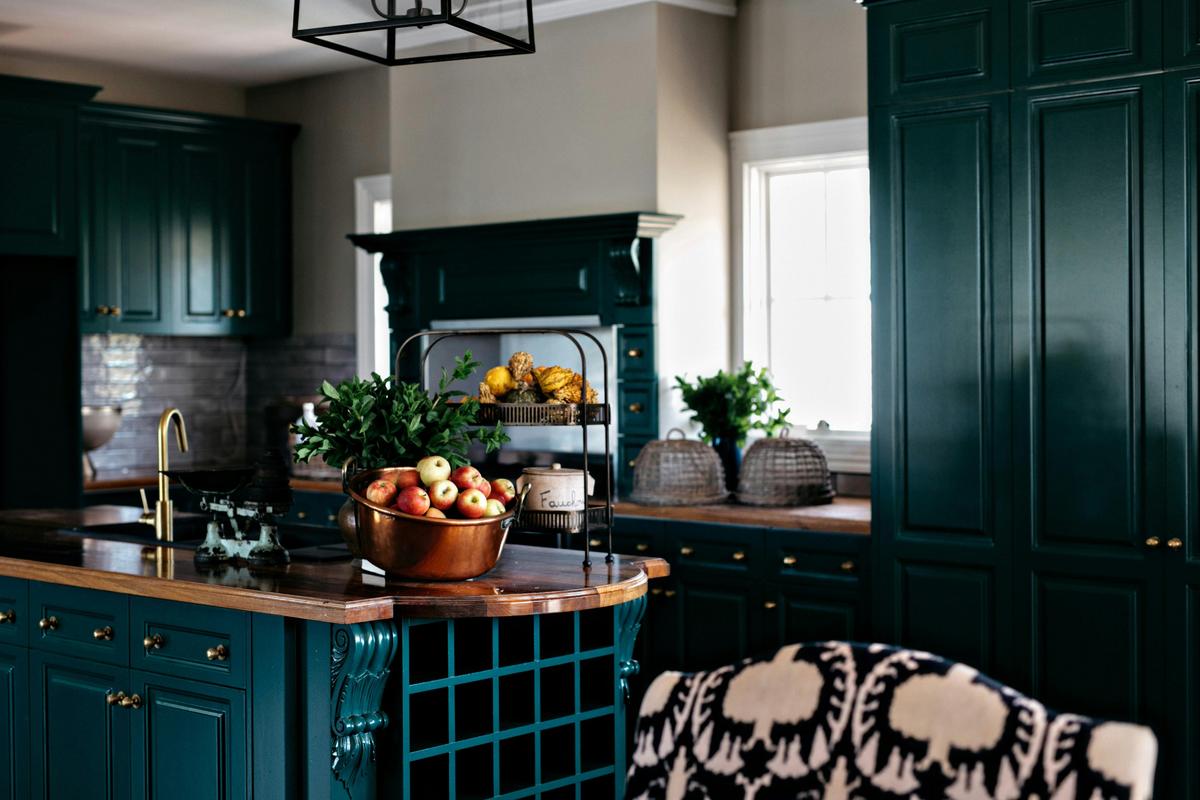 Dairy Flat Lodge - Kitchen