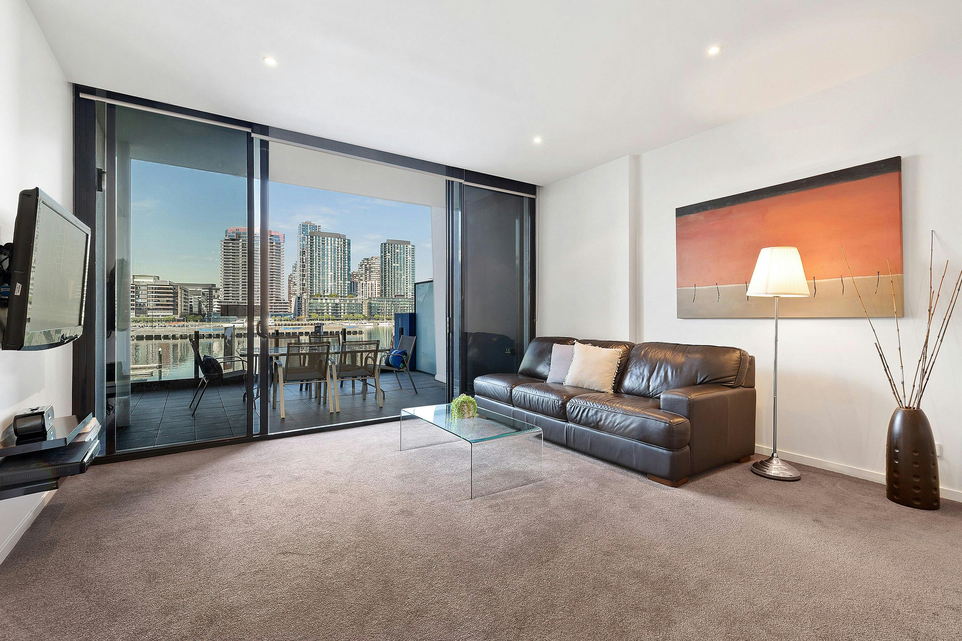 Executive Apartments - New Quay - 2 Bedroom 2 Bathroom Harbour View Apartment