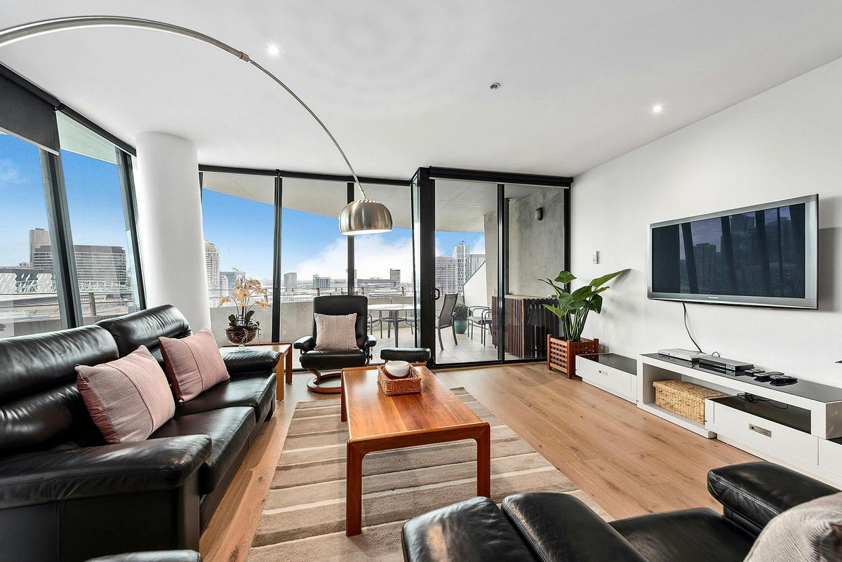 Executive Apartments - New Quay - 3 Bedroom 2 Bathroom Harbour View Apartment
