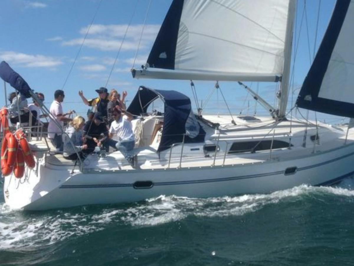 Sailing Yacht Cruise and Dine