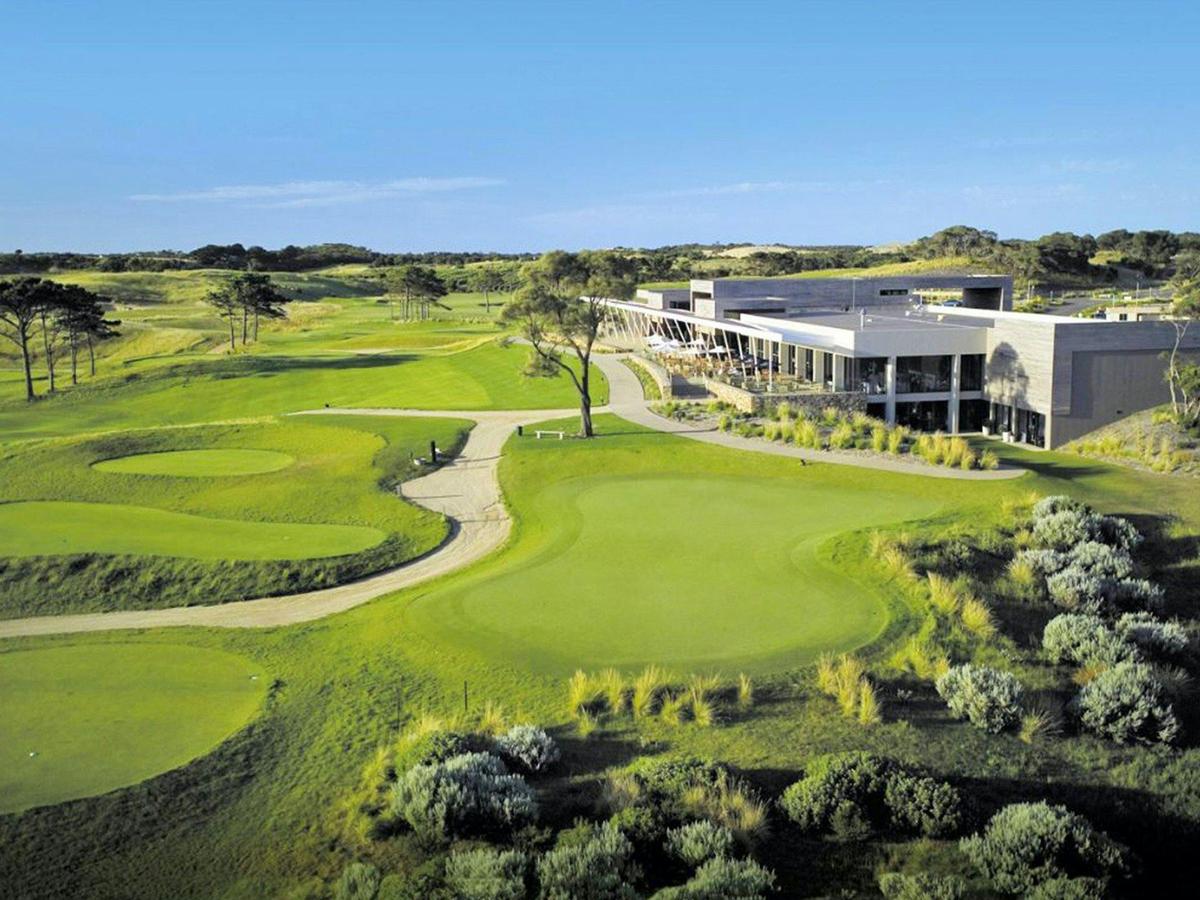 Helicopter Golf Tour and Brewery Lunch