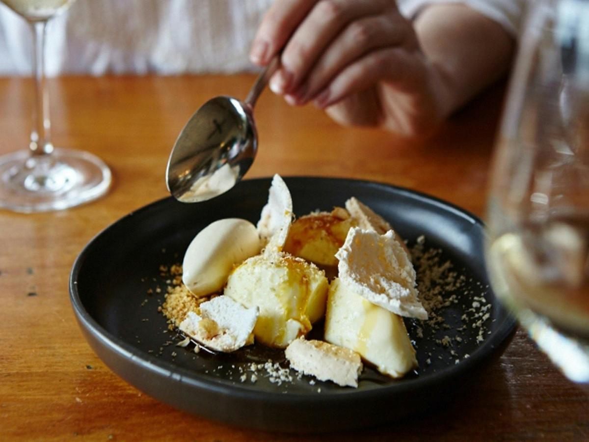 Helicopter winery lunch tour