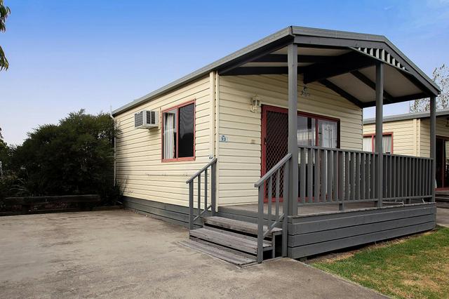 Discovery Parks - Melbourne - Standard Spa Cabin